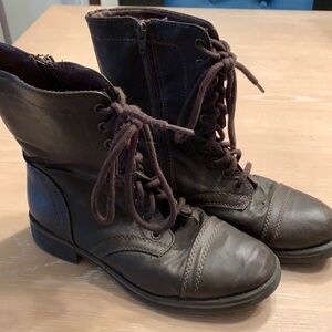 Women’s Size 8 Boots by Target - some wear